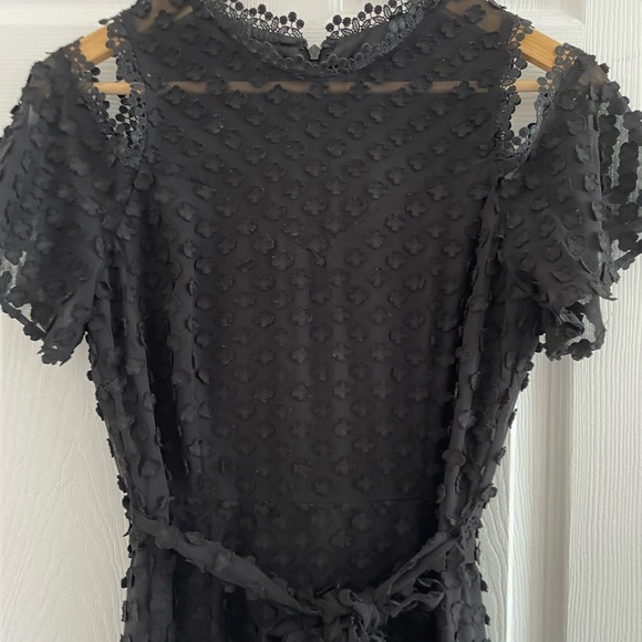 Ivanka Trump Black Cold Shoulders Flower Appliqué Dress Size 2 - Picture 9 of 10